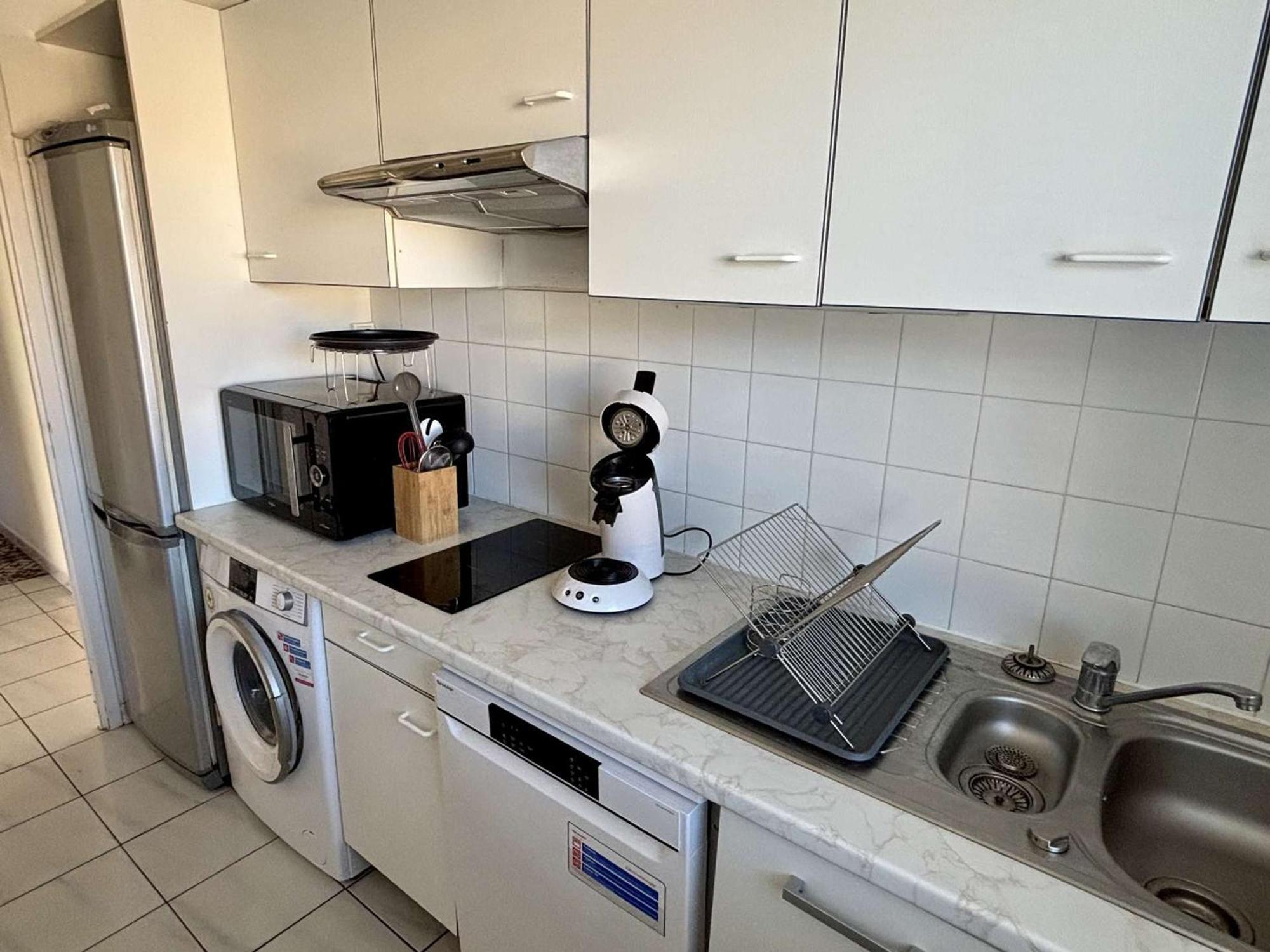 En Centre-ville Avec Balcon, Garage Et Animaux Admis - - Fr-1-225-705 Apartment *